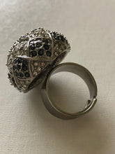 Load image into Gallery viewer, Dome Shaped Crystal Patterned Silver Ring
