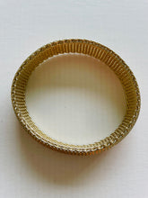 Load image into Gallery viewer, Mesh Bangle
