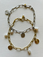 Load image into Gallery viewer, Chain &amp; Pearl Bracelet
