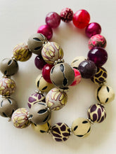 Load image into Gallery viewer, Pattern Bead Bracelet
