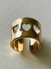 Load image into Gallery viewer, Rose Gold Heart Band Ring

