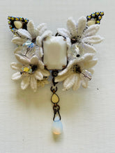 Load image into Gallery viewer, Butterfly Flower Brooch
