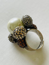 Load image into Gallery viewer, Pearl &amp; Crystal Silver Ring
