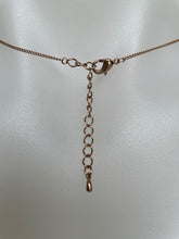 Load image into Gallery viewer, Entwined Circles Necklace (Gold, Rose Gold or Silver)
