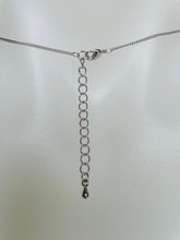 Load image into Gallery viewer, Entwined Circles Necklace (Gold, Rose Gold or Silver)
